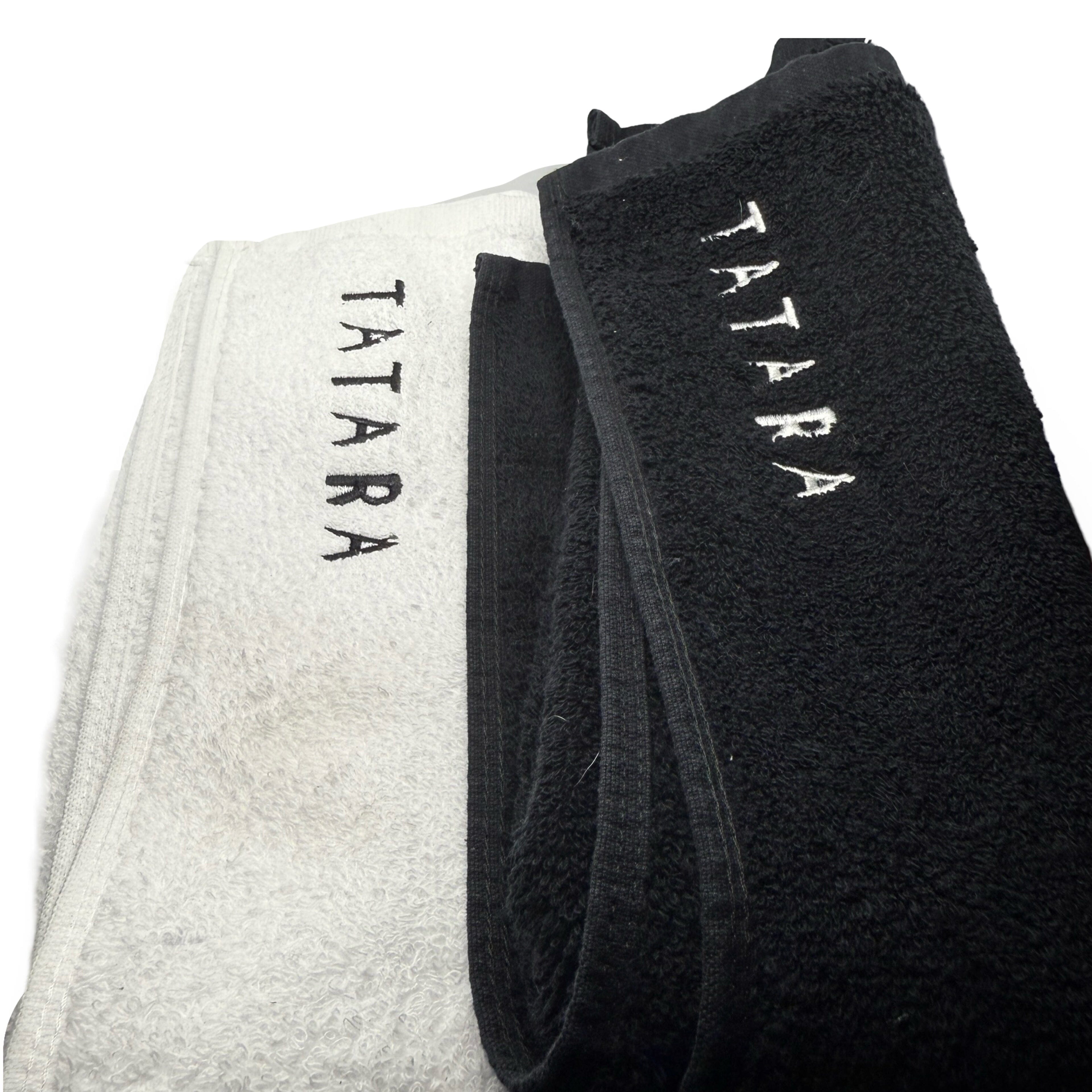 Tatara Shaving Towels (White & Black Set) - Pre-Owned Accessories Murphy & McNeil Pre-Owned Shaving 