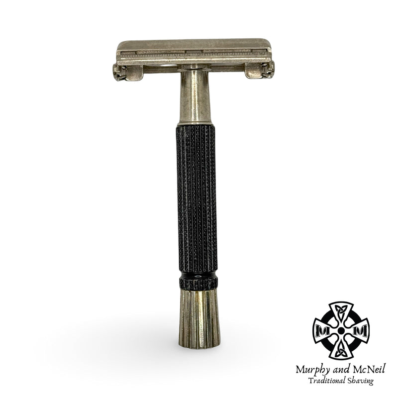 Black Handle Flare Tip Safety Razor (Code V2 - 1975) - by Gillette (Pre-Owned - Vintage) Safety Razor Murphy & McNeil Pre-Owned Shaving 