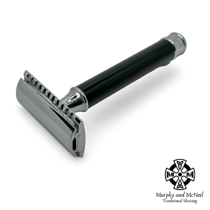 R106 Double-Edge Classic Safety Razor, Black Handle - by Muhle (Pre-Owned) Safety Razor Murphy & McNeil Pre-Owned Shaving 