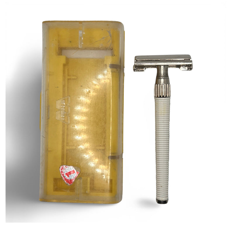 W-6 Vintage Butterfly Safety Razor in Yellow Clamshell Case - by Wizamet (Pre-Owned) Safety Razor Murphy & McNeil Pre-Owned Shaving 