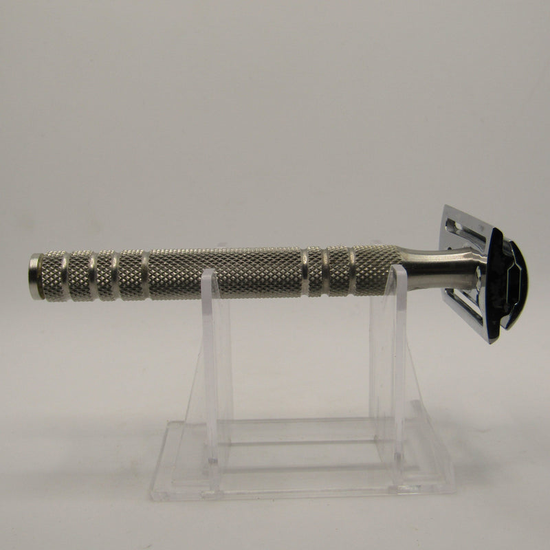 Safety Razor with Stainless MR7 Handle & V3 Closed Comb Head - by Maggard Razors (Pre-Owned) Safety Razor Murphy & McNeil Pre-Owned Shaving 