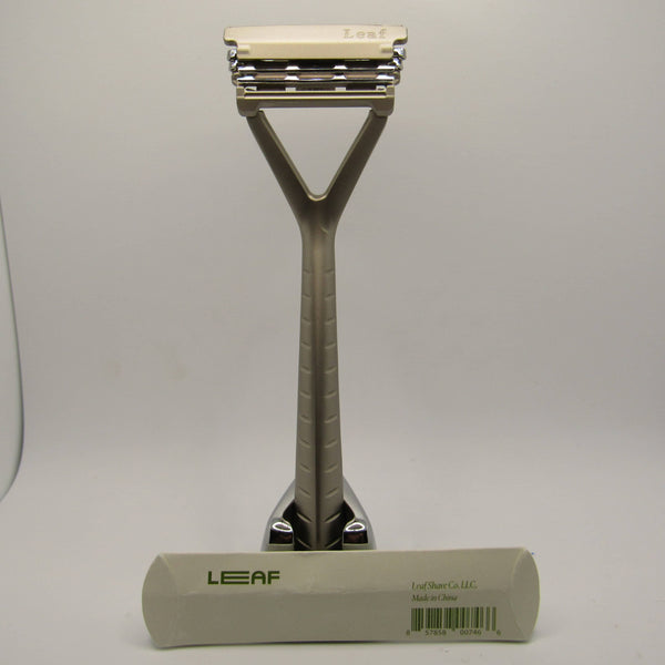 LEAF Razor (Silver Color) with Chrome Stand and Rubber Grip Included - (Pre-Owned) Safety Razor Murphy & McNeil Pre-Owned Shaving 